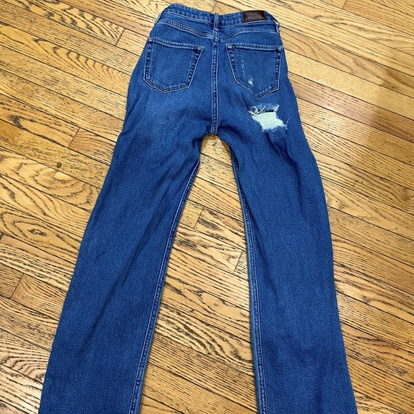 Hollister ultra high rise dad jeans size 0 (size 24) - Picture 2 of 3